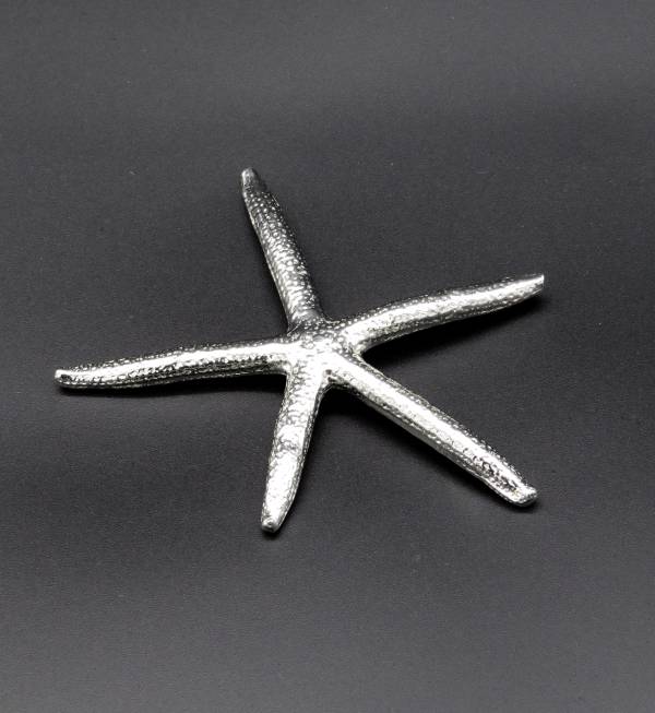 - a , pewter Sculpture by Pewter-ful, measuring 8 x 9 cm (H x W) £23